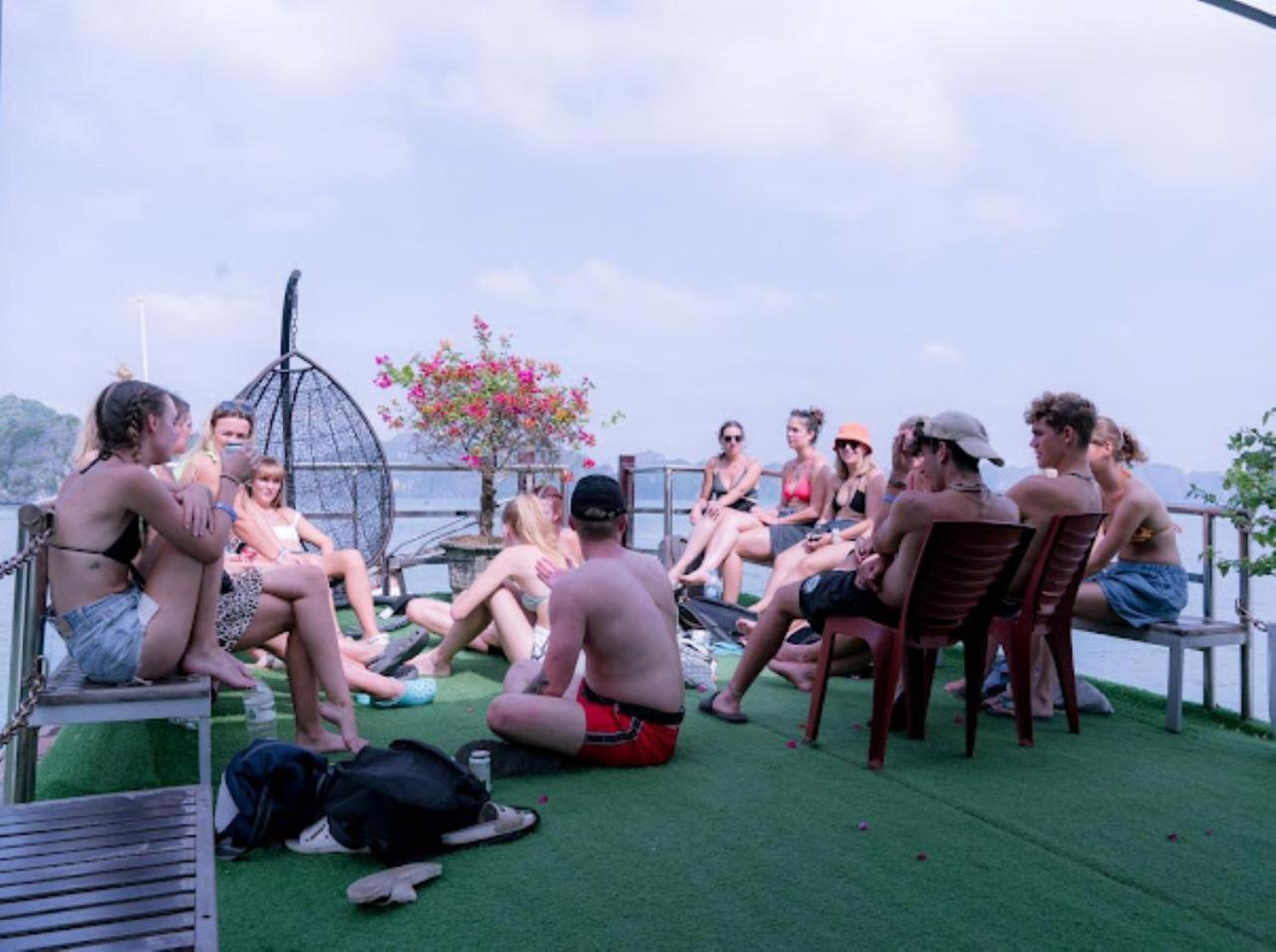 Brother Friendly - Gia Cat Long Hotel Dong Khe Sau Extérieur photo
